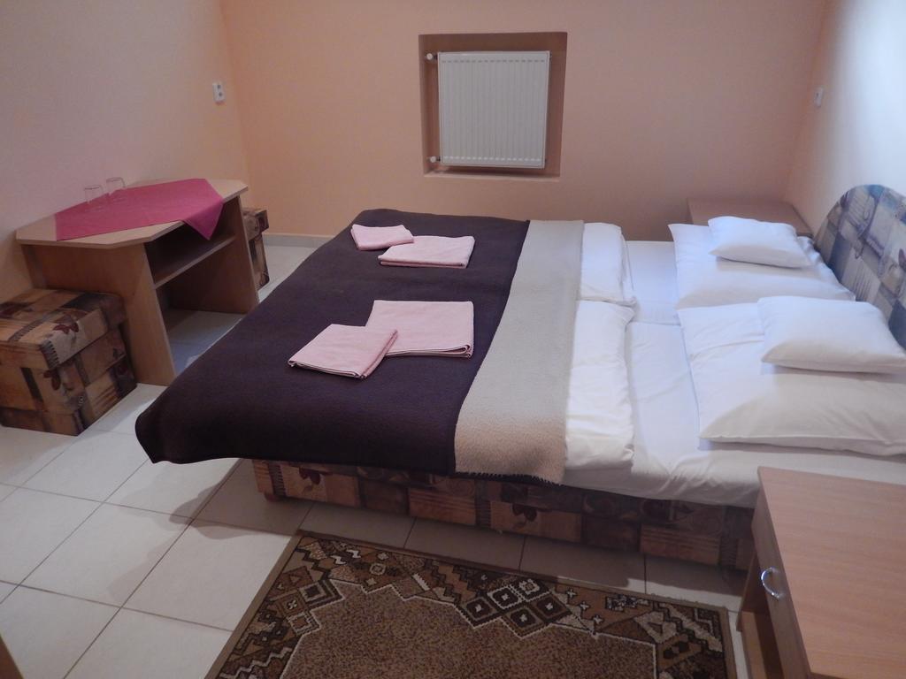 Penzion A Restauracia Pod Hradom, Turna Nad Bodvou Room photo